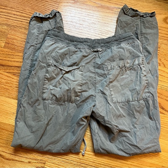Standard James Perse gray cargo pull on drawstring pants size 0 - Picture 7 of 7